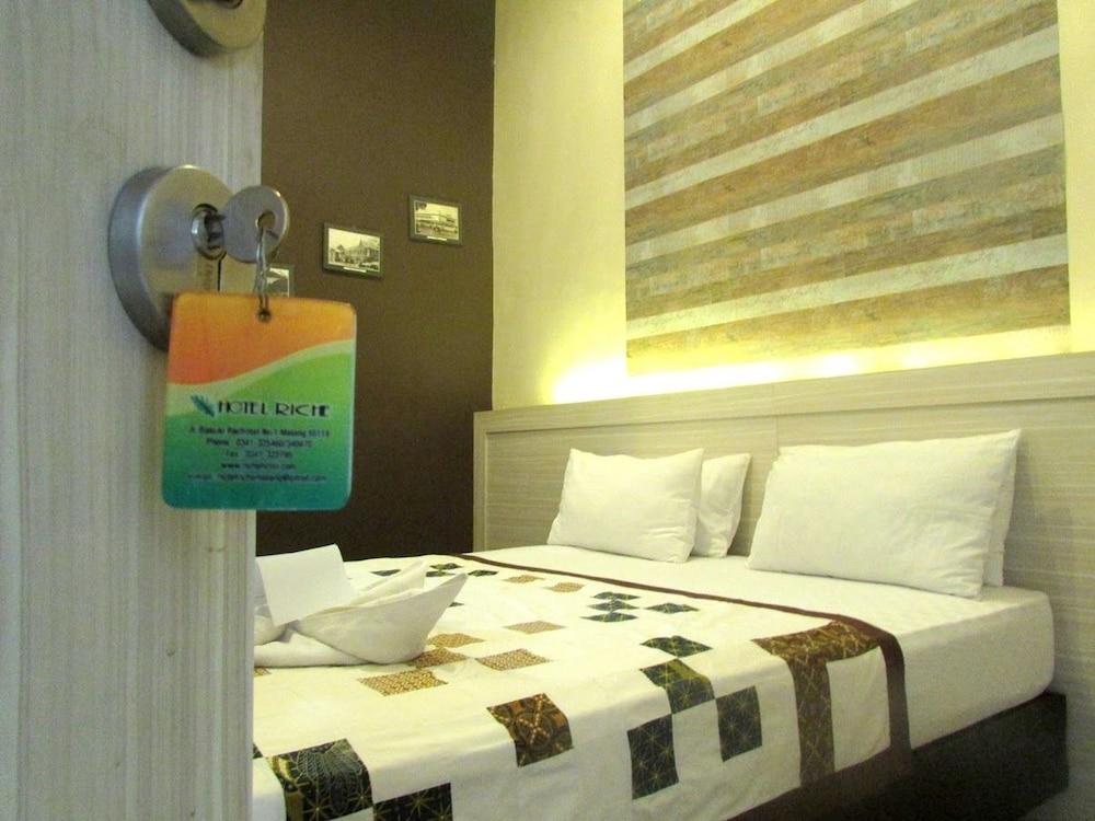 Riche Heritage Hotel Malang Exterior foto